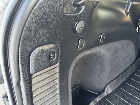 Used 2020 Jeep Grand Cherokee Limited image 10