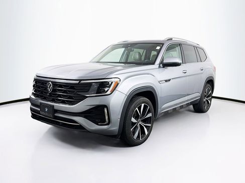 Used 2024 Volkswagen Atlas SEL Premium R-Line AWD/4WD image 3
