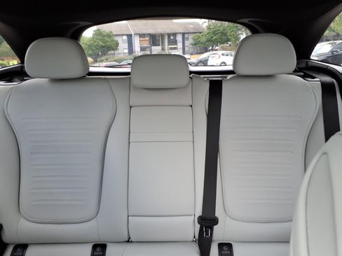 Used 2023 Mercedes-Benz GLC 300 4MATIC image 17