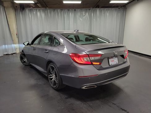 Used 2022 Honda Accord Touring image 6
