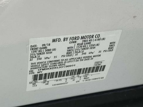 Used 2018 Ford Explorer XLT w/ Equipment Group 202A image 12