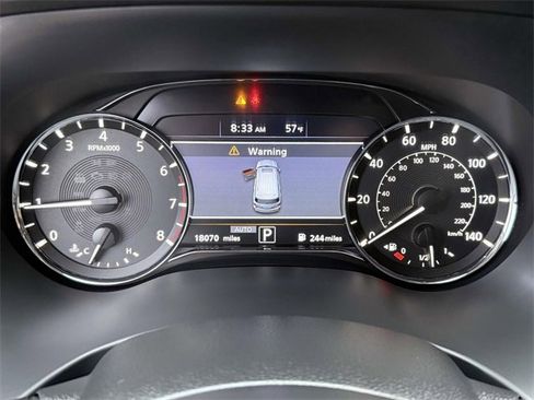 Used 2024 INFINITI QX80 Luxe w/ Cargo Package image 23