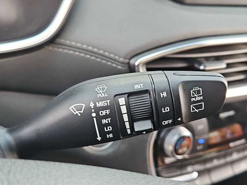 Used 2019 Hyundai Santa Fe Limited image 27