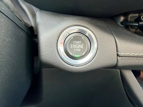 Used 2023 Buick Envision Essence w/ Sport Touring Package AWD/4WD image 25