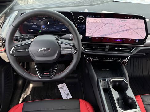 New 2026 Chevrolet Equinox EV RS image 10