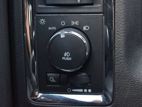 Used 2012 RAM 2500 Laramie w/ Cold Weather Group AWD/4WD image 14