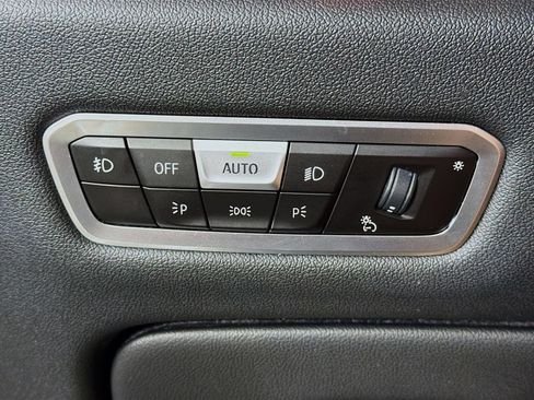 Used 2019 BMW X5 xDrive40i w/ Off-Road Package AWD/4WD image 11