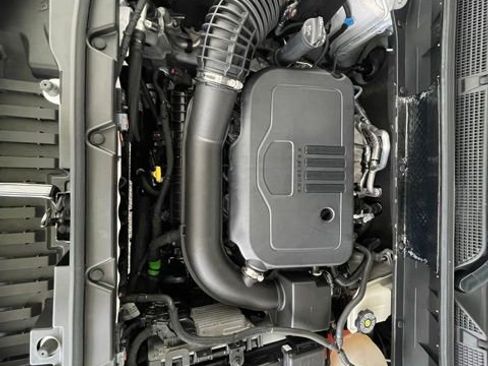 Used 2023 GMC Acadia SLT AWD/4WD image 52