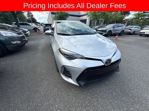Used 2017 Toyota Corolla SE w/ Carpet Mat Package (TMS) FWD image 2