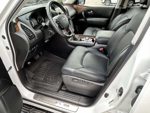Used 2024 Nissan Armada SL w/ Captain's Chairs Package RWD image 11