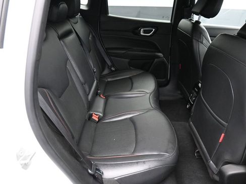 Used 2025 Jeep Compass Trailhawk AWD/4WD image 23