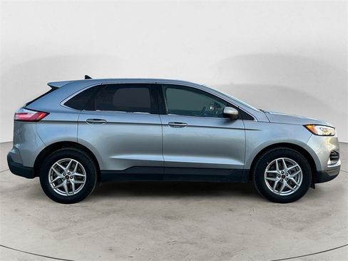 Used 2024 Ford Edge SEL w/ Convenience Package image 6