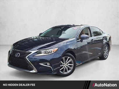 Used 2016 Lexus ES 300h w/ Navigation System Package