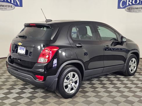 Used 2019 Chevrolet Trax LS w/ LPO, Protection Package FWD image 29
