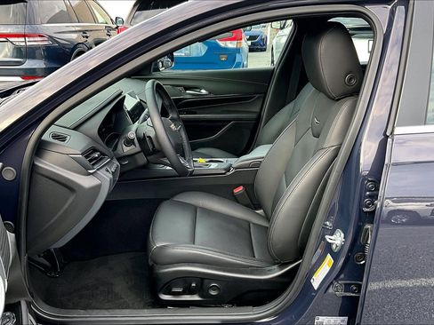 Used 2025 Cadillac CT4 Premium Luxury image 21