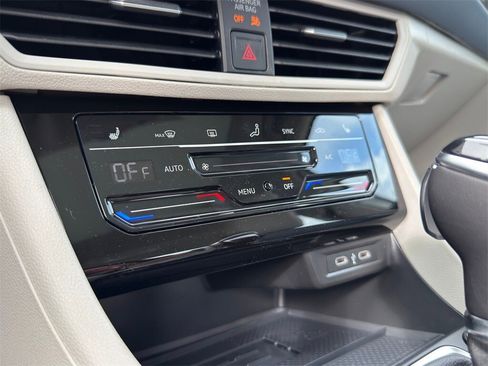 New 2026 Volkswagen Jetta SE image 19