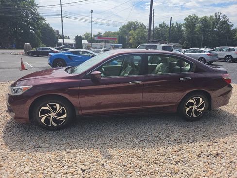 Used 2017 Honda Accord LX image 3