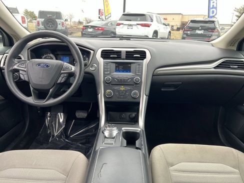 Used 2017 Ford Fusion S image 22