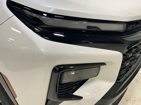 Used 2024 Chevrolet Traverse RS image 23