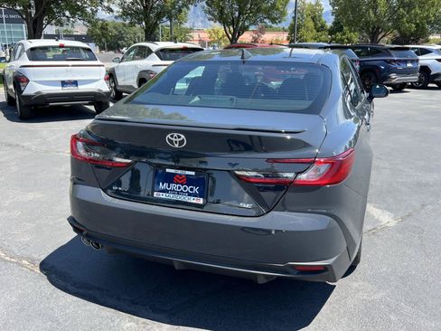 Used 2026 Toyota Camry SE FWD image 8