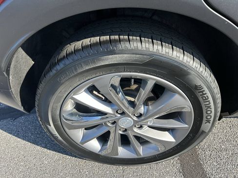 Used 2023 Buick Encore GX Essence w/ Experience Buick Package AWD/4WD image 9