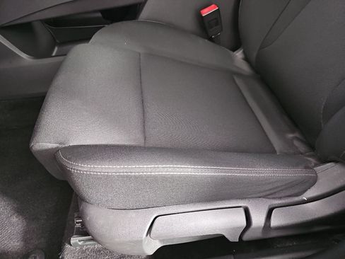 Used 2023 Nissan Rogue S FWD image 27