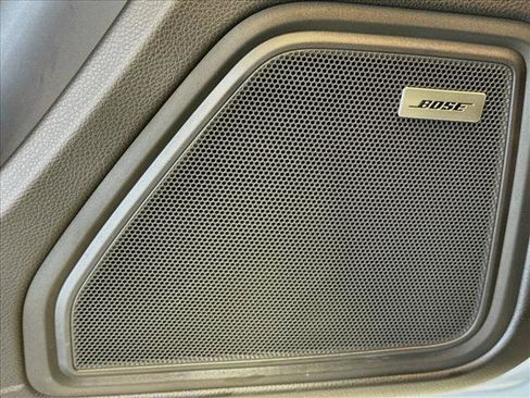 Certified 2026 Porsche Macan Turbo AWD/4WD image 12