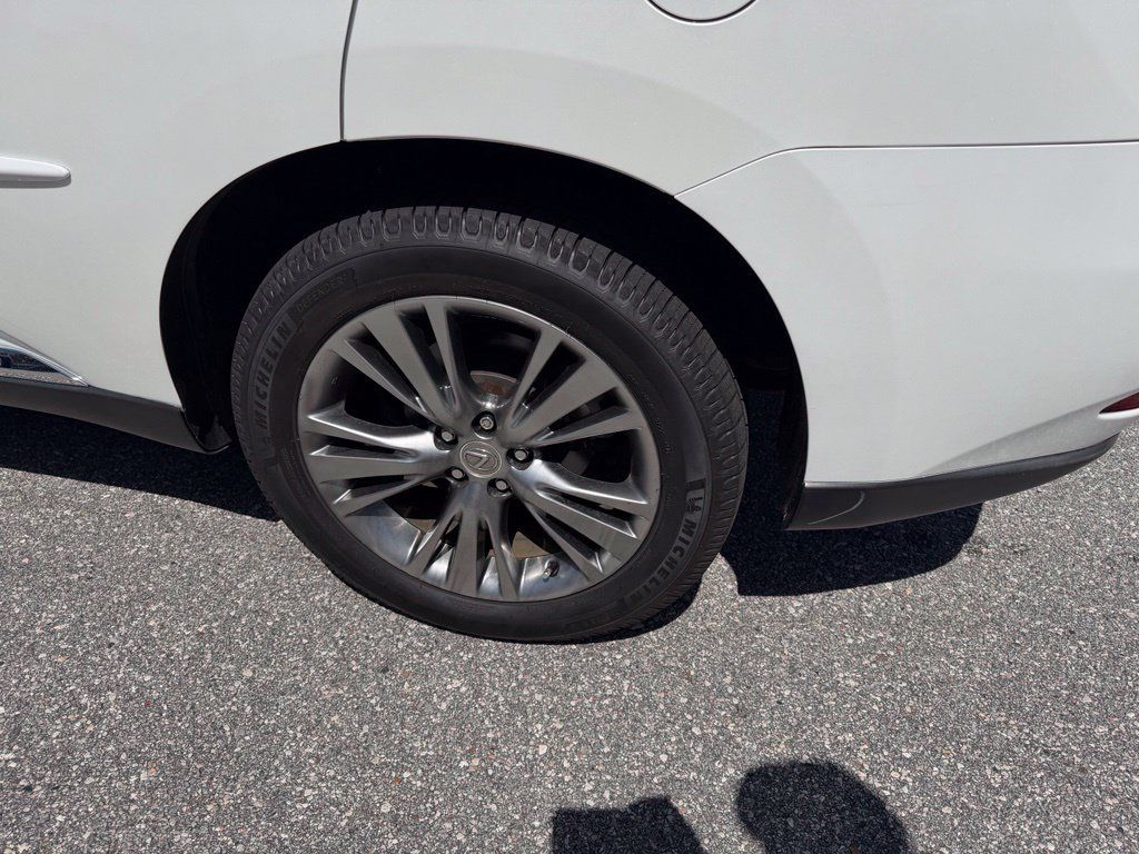 Used 2013 Lexus RX 450h AWD w/ Navigation Pkg image 8