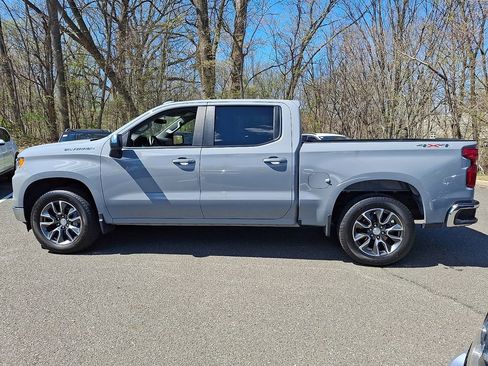 Used 2024 Chevrolet Silverado 1500 LT image 8