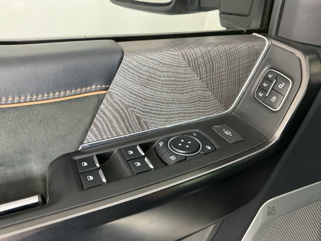 Used 2023 Ford F350 Platinum w/ Tremor Off-Road Package AWD/4WD image 15