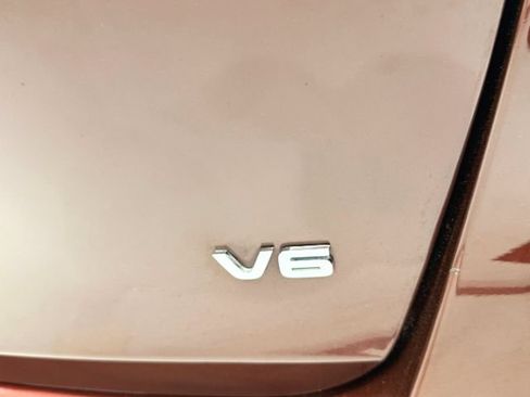 Used 2019 Kia Sorento AWD V6 image 13