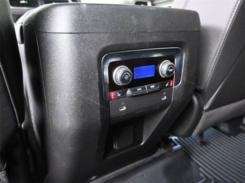 Used 2023 Chevrolet Suburban Z71 w/ Luxury Package image 23