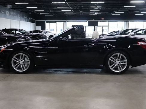 Used 2013 Mercedes-Benz SL 550 image 4
