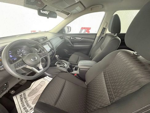 Used 2018 Nissan Rogue S FWD image 13