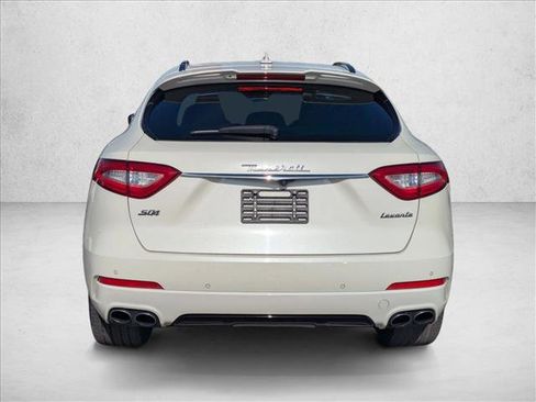 Used 2017 Maserati Levante S image 4