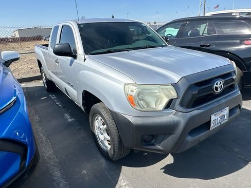 Used 2013 Toyota Tacoma 2WD Access Cab w/ Convenience Pkg image 2