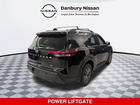 Certified 2025 Nissan Pathfinder SV AWD/4WD image 4