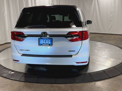 Used 2023 Honda Odyssey Touring image 9