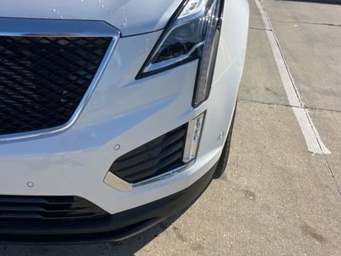 New 2026 Cadillac XT5 Sportv w/ LPO, Floor Liner Package AWD/4WD image 13