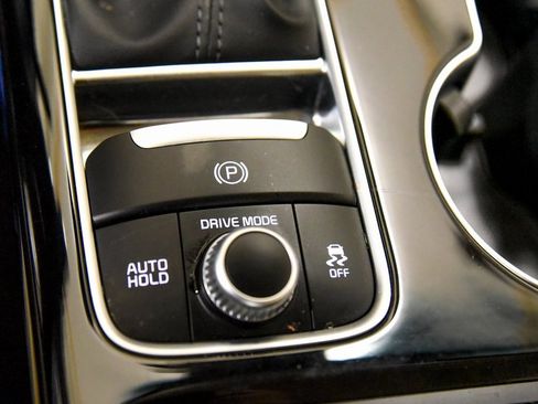 Used 2023 Kia Stinger GT-Line w/ Sun & Sound Package image 30