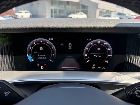 New 2026 Volkswagen Tiguan SE AWD/4WD image 44