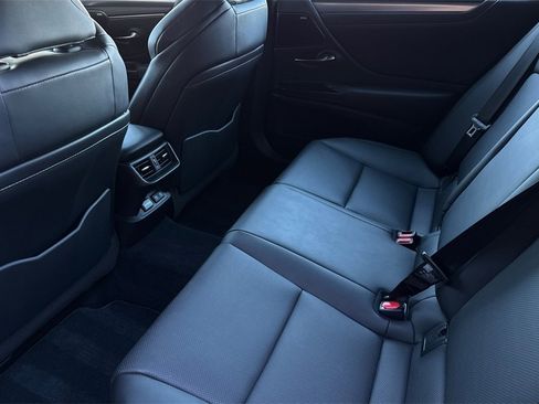 Used 2019 Lexus ES 350 image 13