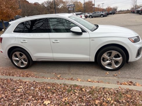 Used 2022 Audi Q5 2.0T Premium Plus image 4