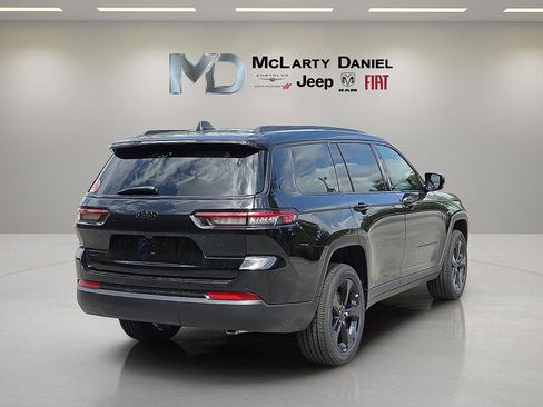 New 2025 Jeep Grand Cherokee L Altitude image 5