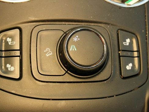 Used 2019 GMC Terrain SLE image 28