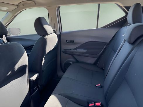 Certified 2025 Nissan Kicks Play S image 11