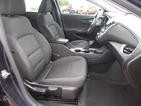 Used 2023 Chevrolet Malibu LT image 11