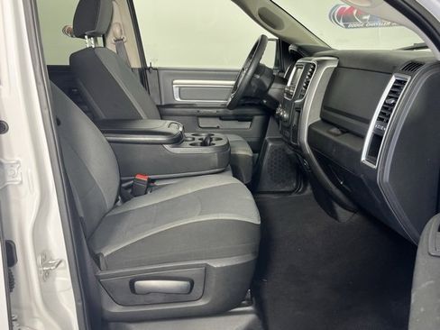 Used 2024 RAM 1500 Classic SLT image 29