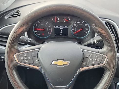 Used 2023 Chevrolet Malibu LT image 17