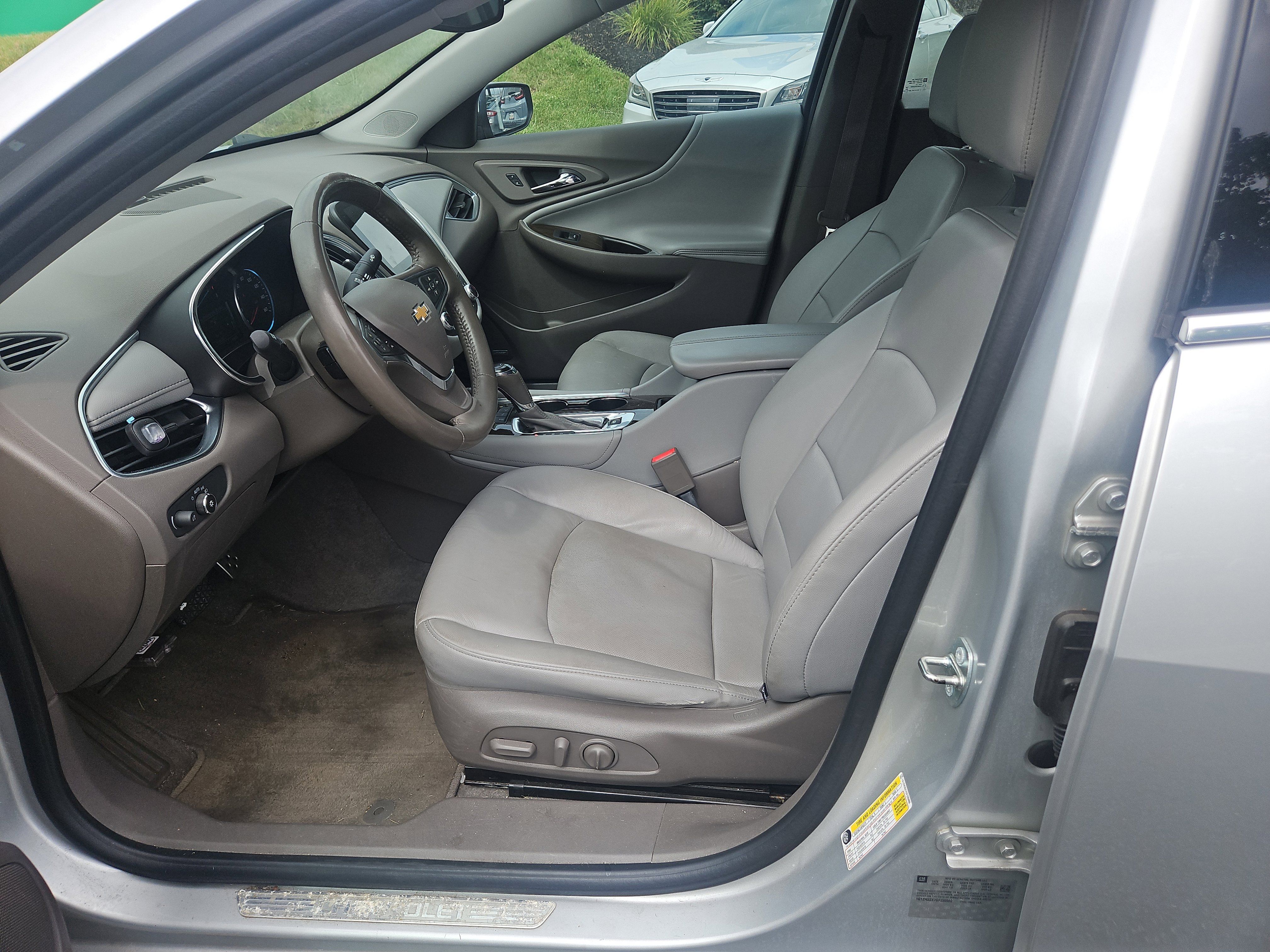Used 2016 Chevrolet Malibu Premier w/ Driver Confidence Package II FWD image 32